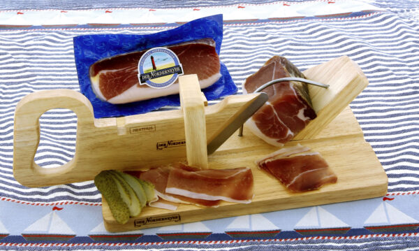 Norderneyer Schinken mit Schinkenschneider